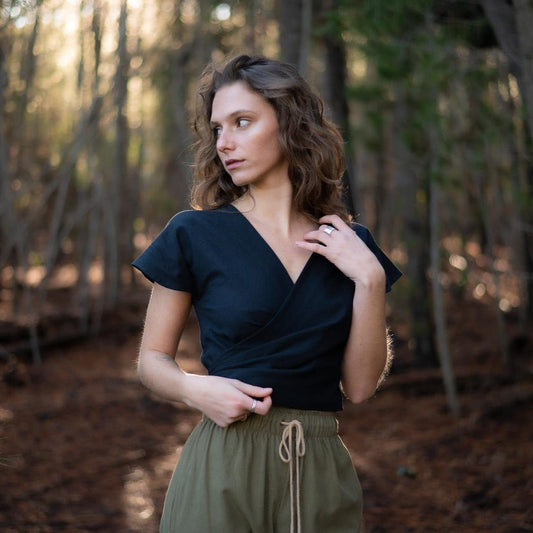 Adri Hemp Linen Top in Midnight